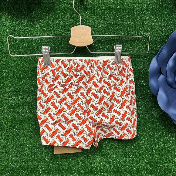Burberry brand new kids orange monogram print shorts size 18 months - Picture 2 of 4